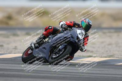 media/Nov-15-2025-Race Pace (Sat) [[8de605a2d8]]/Verified Riders/Turn 4 (1030am)/